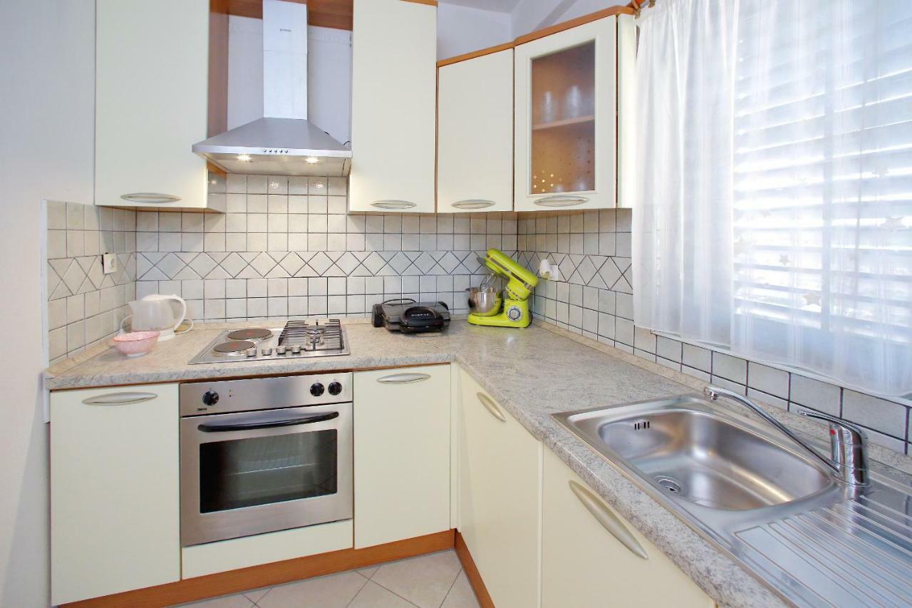 Apartments Ana بيبينيا المظهر الخارجي الصورة